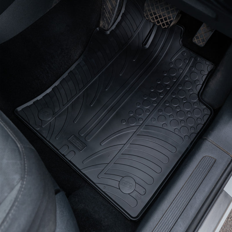 Mercedes CLA CoupÃ© Rubber Car Mats (2013-2019)